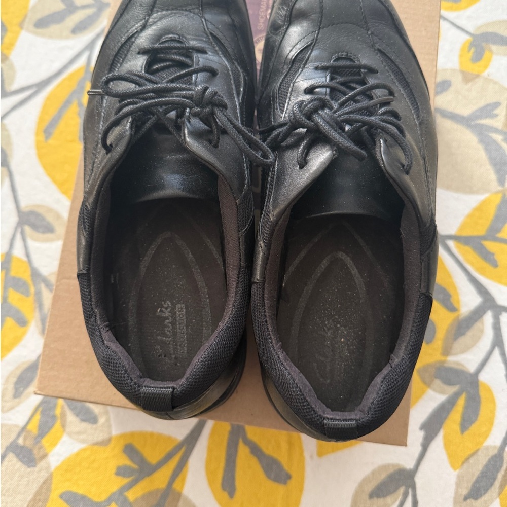 Clarks Black Leather InMotion women's Oxfords 8W